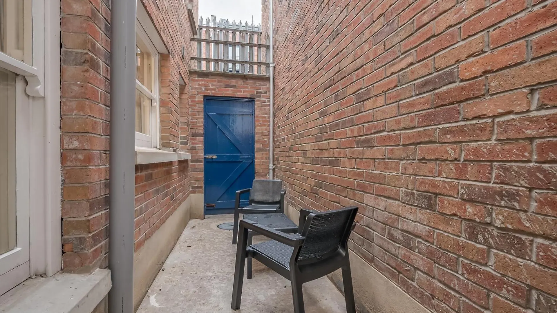 Staybynumbers - Belfast City Centre - 3 Bed, 3 Bathroom & Parking