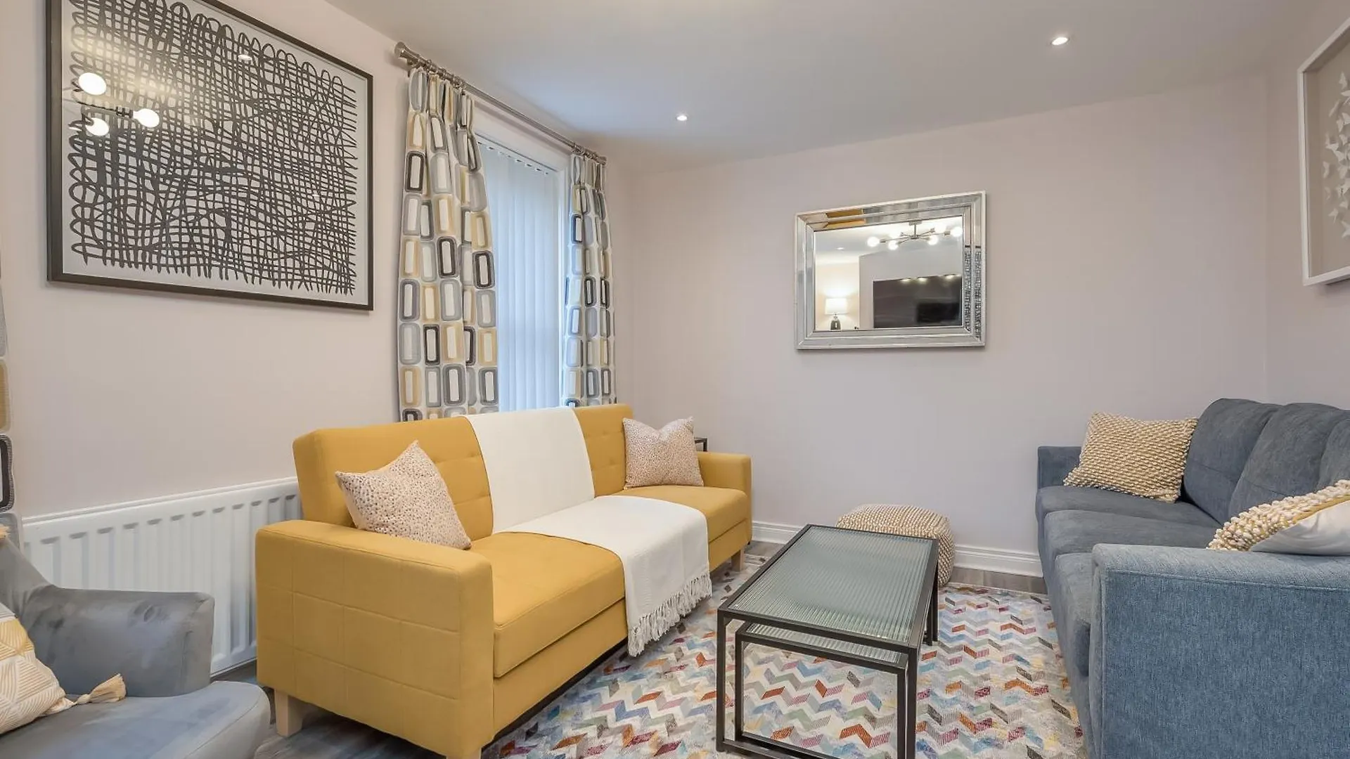 Staybynumbers - Belfast City Centre - 3 Bed, 3 Bathroom & Parking Holiday home