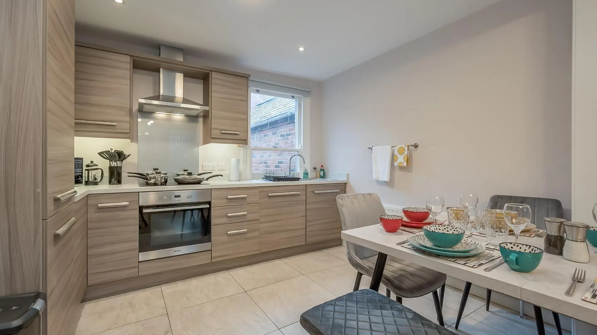 Dom wakacyjny Staybynumbers - Belfast City Centre - 3 Bed, 3 Bathroom & Parking