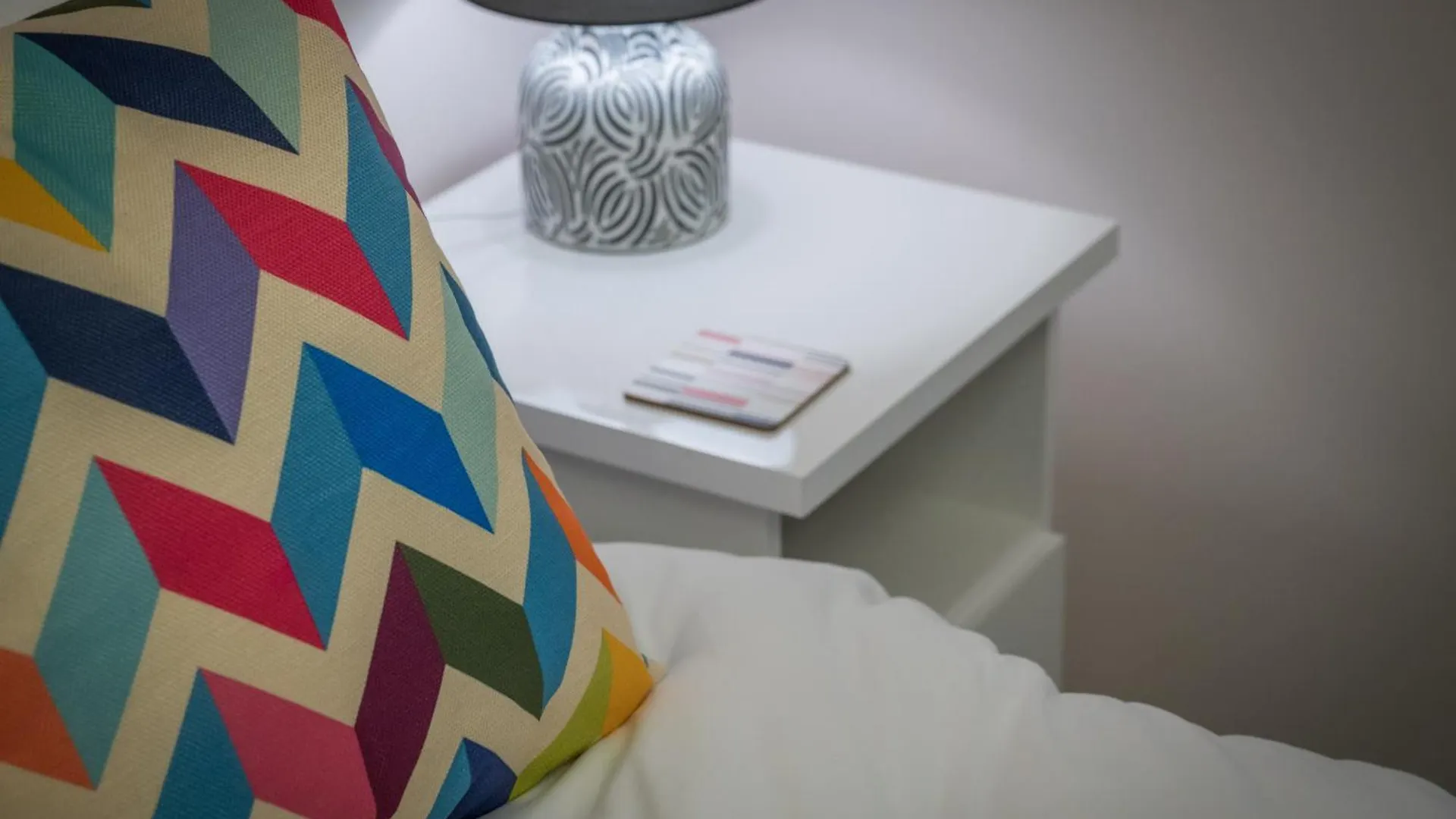 度假居 Staybynumbers - Belfast City Centre - 3 Bed, 3 Bathroom & Parking 英国